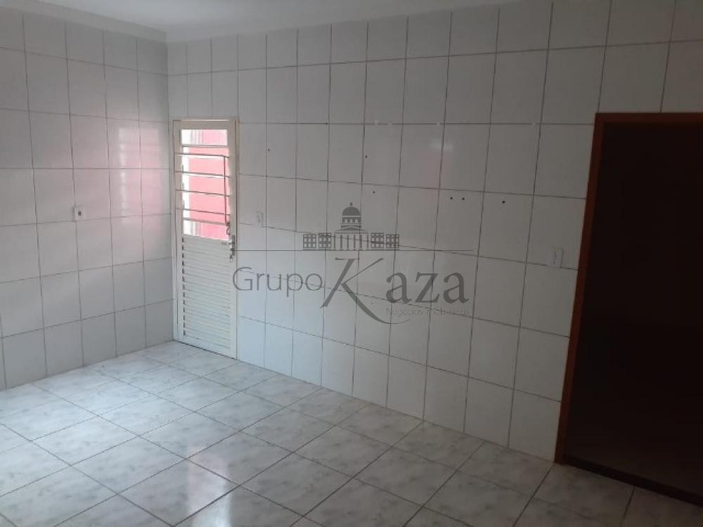 Foto 2 de Casa Padrão em Jardim das Cerejeiras, São José dos Campos - imagem 2