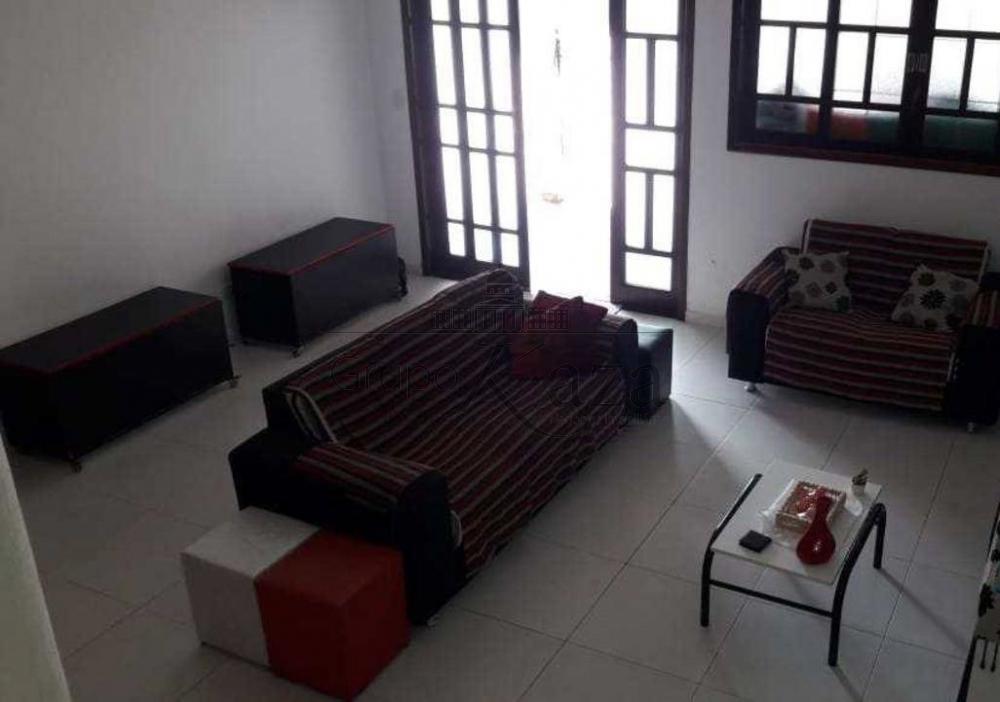 Foto 2 de Casa Padrão em Chácaras Santa Maria, Jacareí - imagem 2