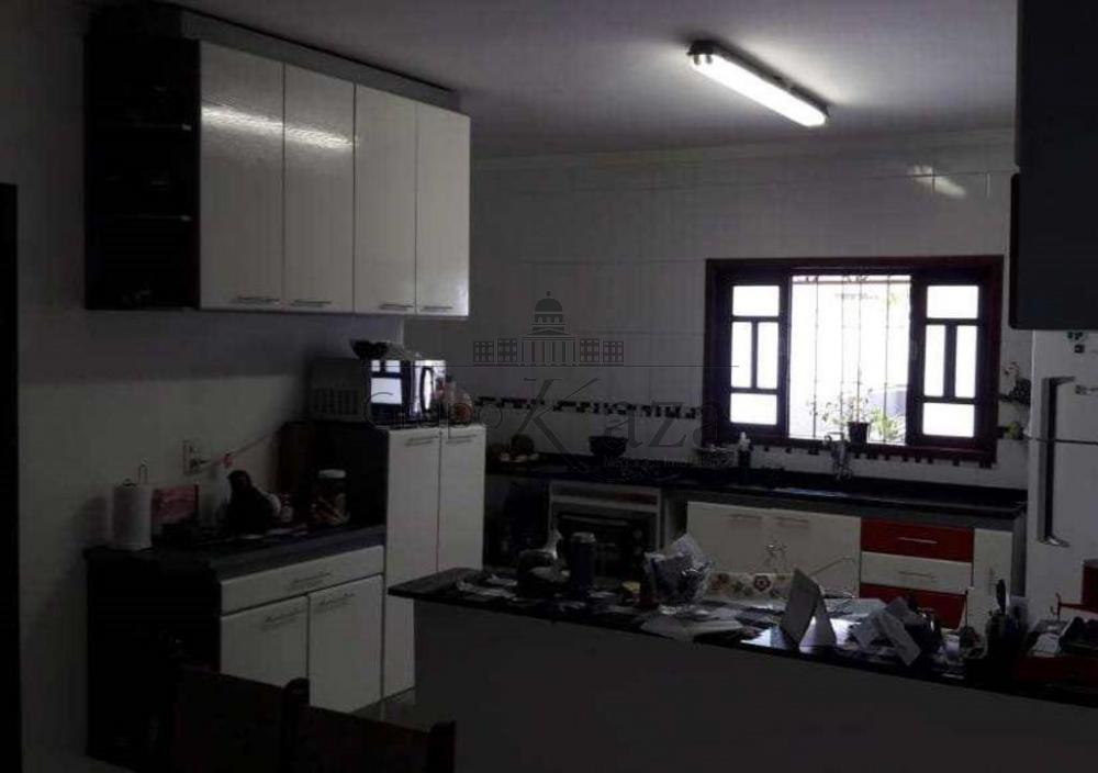 Foto 4 de Casa Padrão em Chácaras Santa Maria, Jacareí - imagem 4
