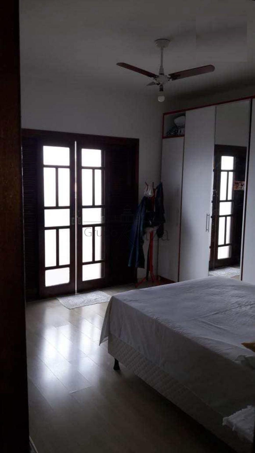 Foto 11 de Casa Padrão em Chácaras Santa Maria, Jacareí - imagem 11