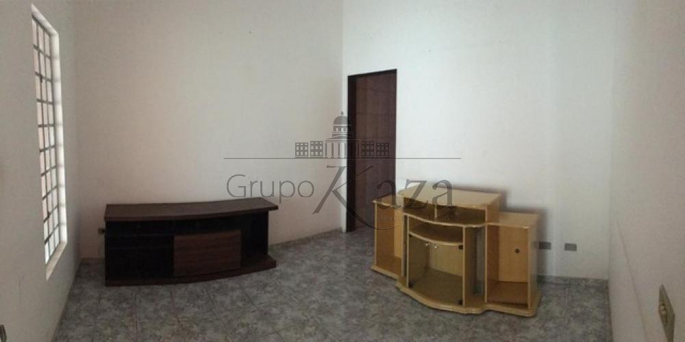Foto 1 de Casa Padrão em Parque Interlagos, São José dos Campos - imagem 1
