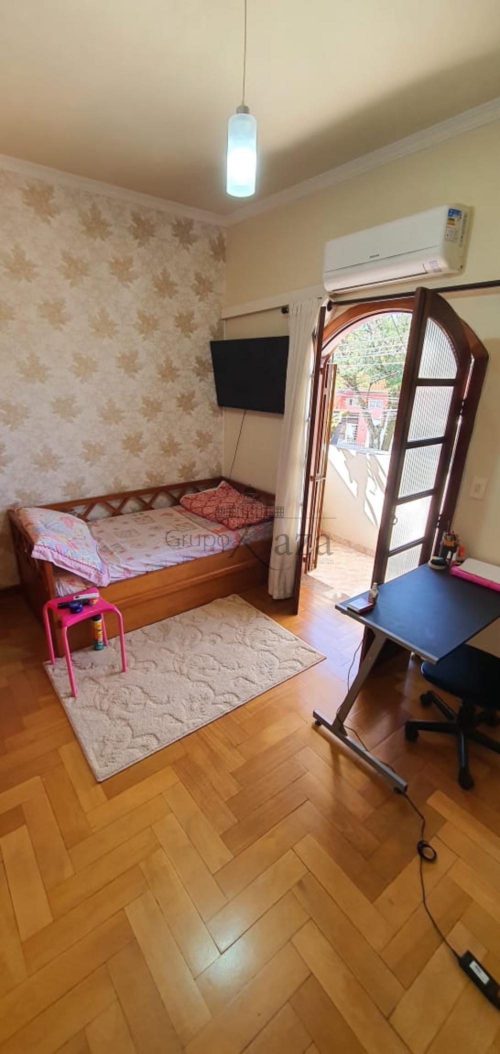 Foto 16 de Casa Sobrado em Jardim Ismênia, São José dos Campos - imagem 16