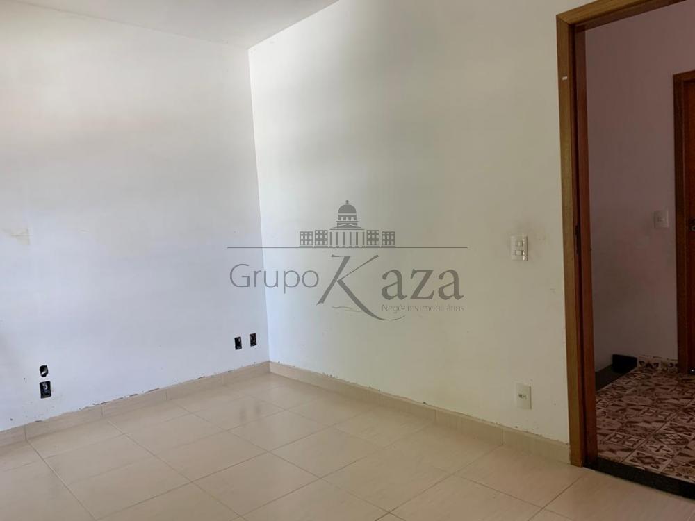 Foto 4 de Casa Sobrado em Village das Flores, Caçapava - imagem 4