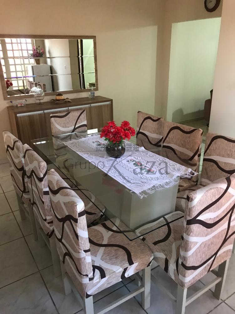 Foto 2 de Casa Padrão em Residencial Santa Paula, Jacareí - imagem 2