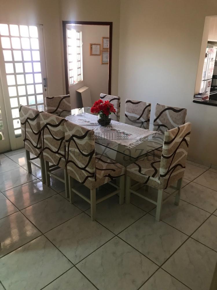 Foto 3 de Casa Padrão em Residencial Santa Paula, Jacareí - imagem 3