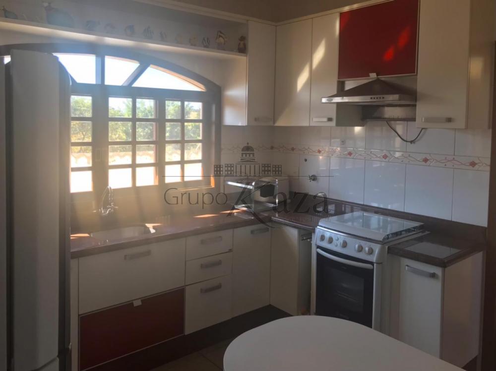 Foto 3 de Casa Sobrado em Jardim Uirá, São José dos Campos - imagem 3