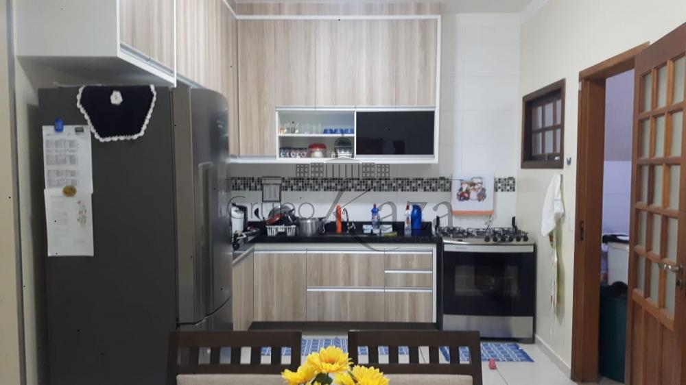 Foto 3 de Casa Padrão em Jardim Mariana II, São José dos Campos - imagem 3
