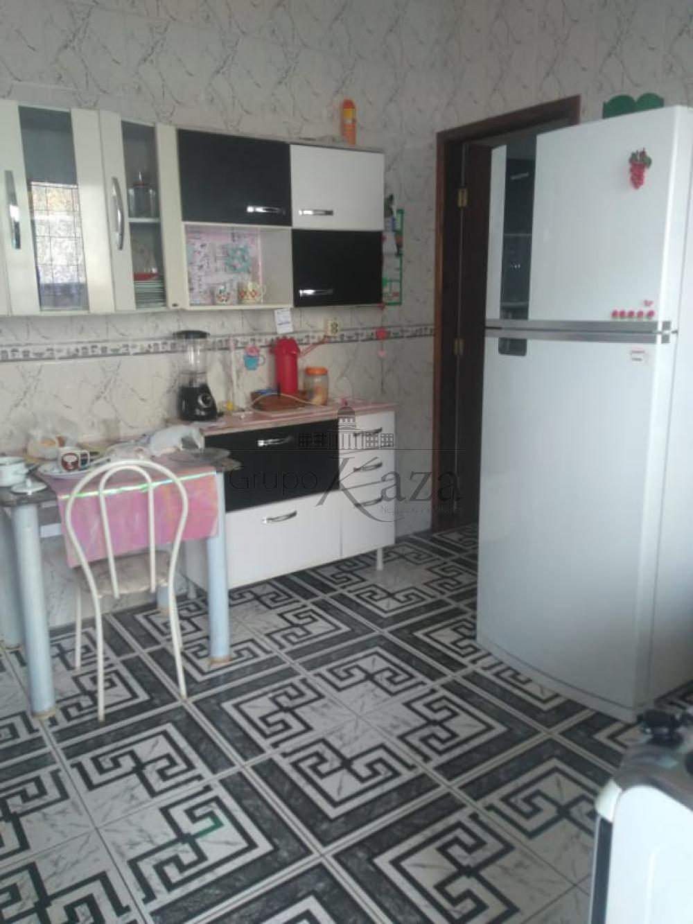 Foto 2 de Casa Padrão em Conjunto Residencial Galo Branco, São José dos Campos - imagem 2