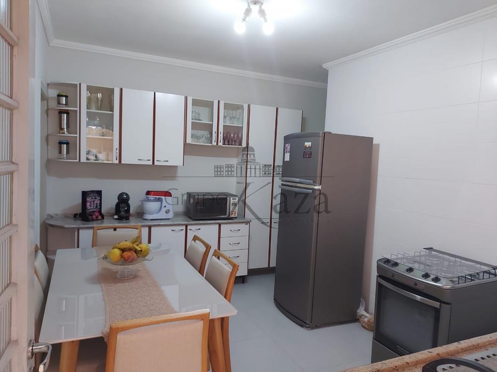 Foto 3 de Casa Padrão em Jardim São Judas Tadeu, São José dos Campos - imagem 3