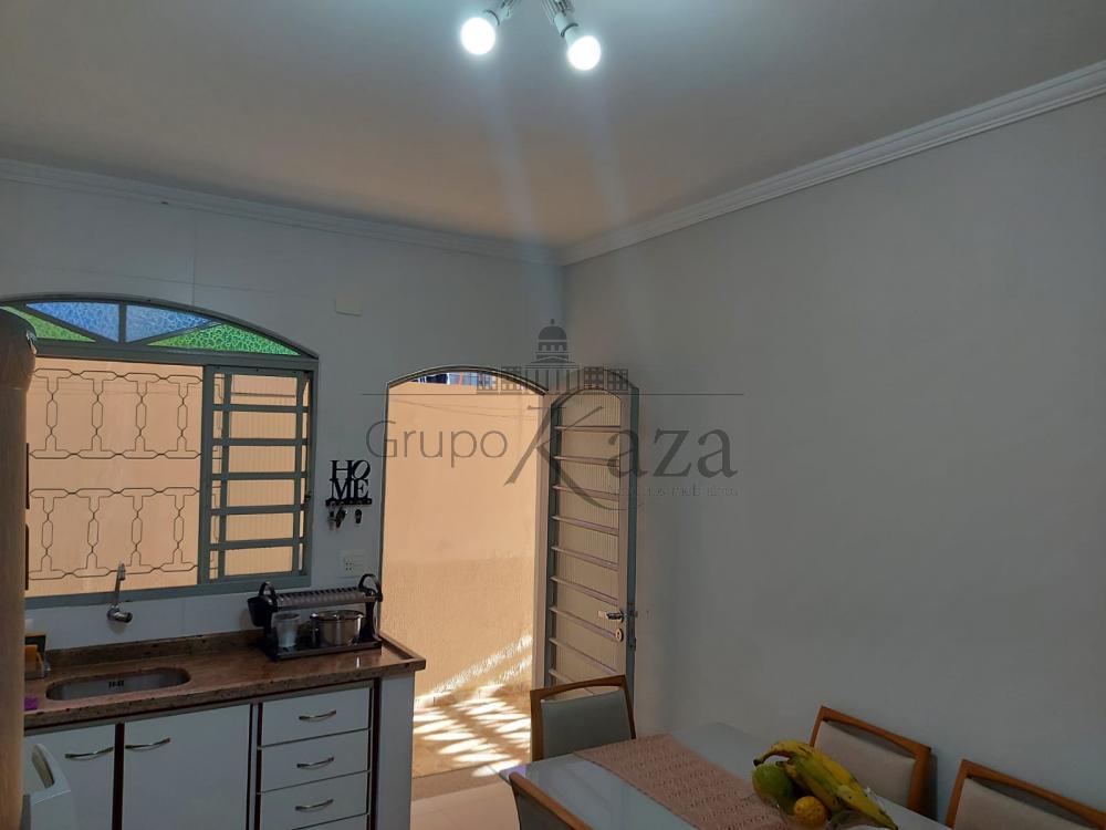 Foto 5 de Casa Padrão em Jardim São Judas Tadeu, São José dos Campos - imagem 5