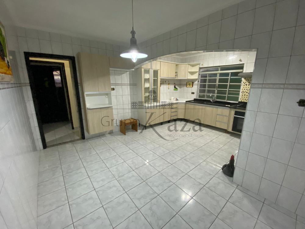 Foto 3 de Casa Padrão em Cidade Morumbi, São José dos Campos - imagem 3