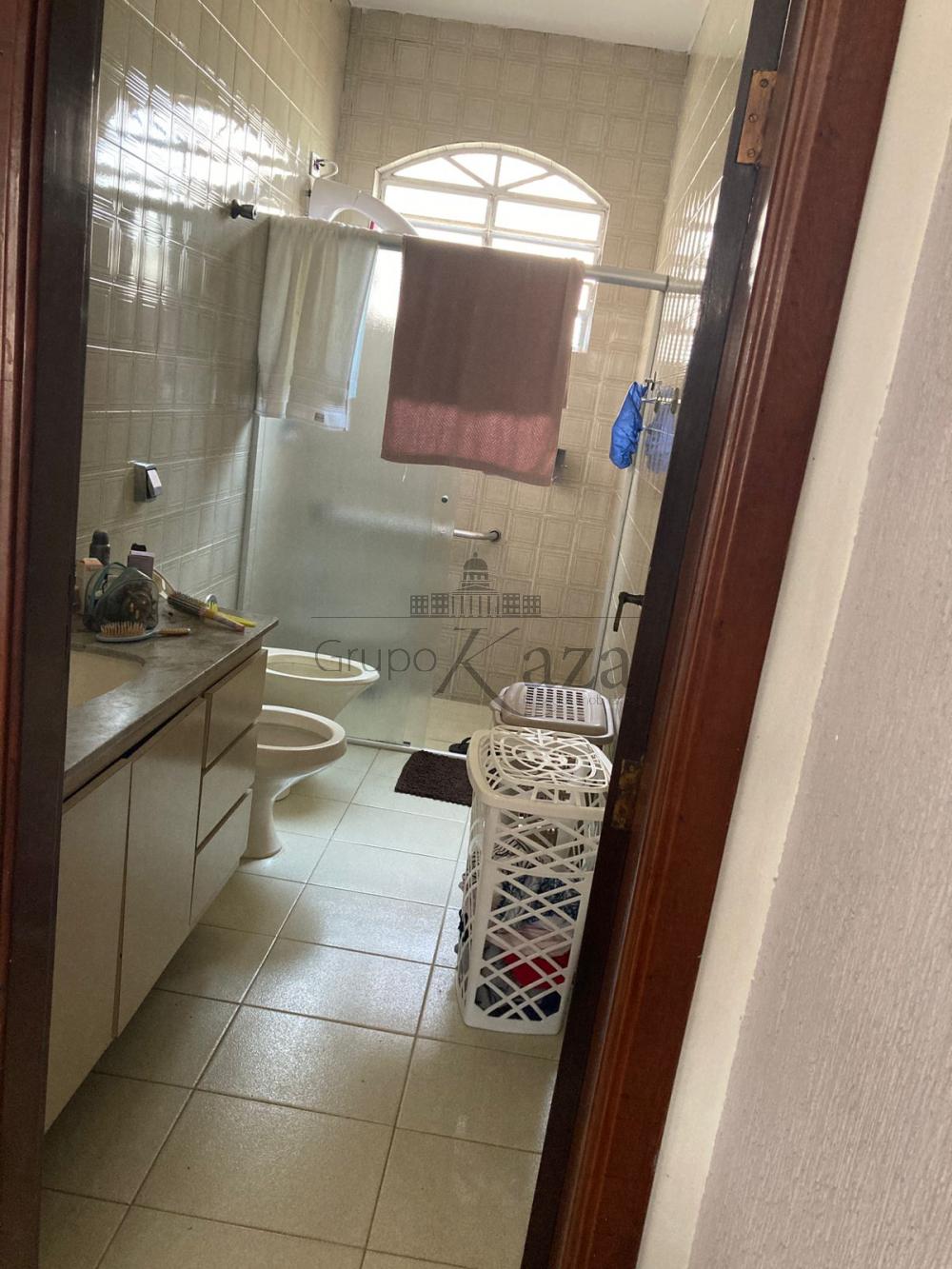 Foto 18 de Casa Padrão em Jardim Siesta, Jacareí - imagem 18