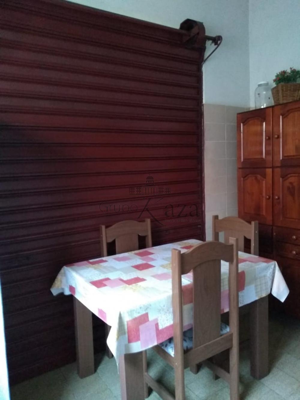 Foto 1 de Casa Padrão em Jardim Emilia, Jacareí - imagem 1