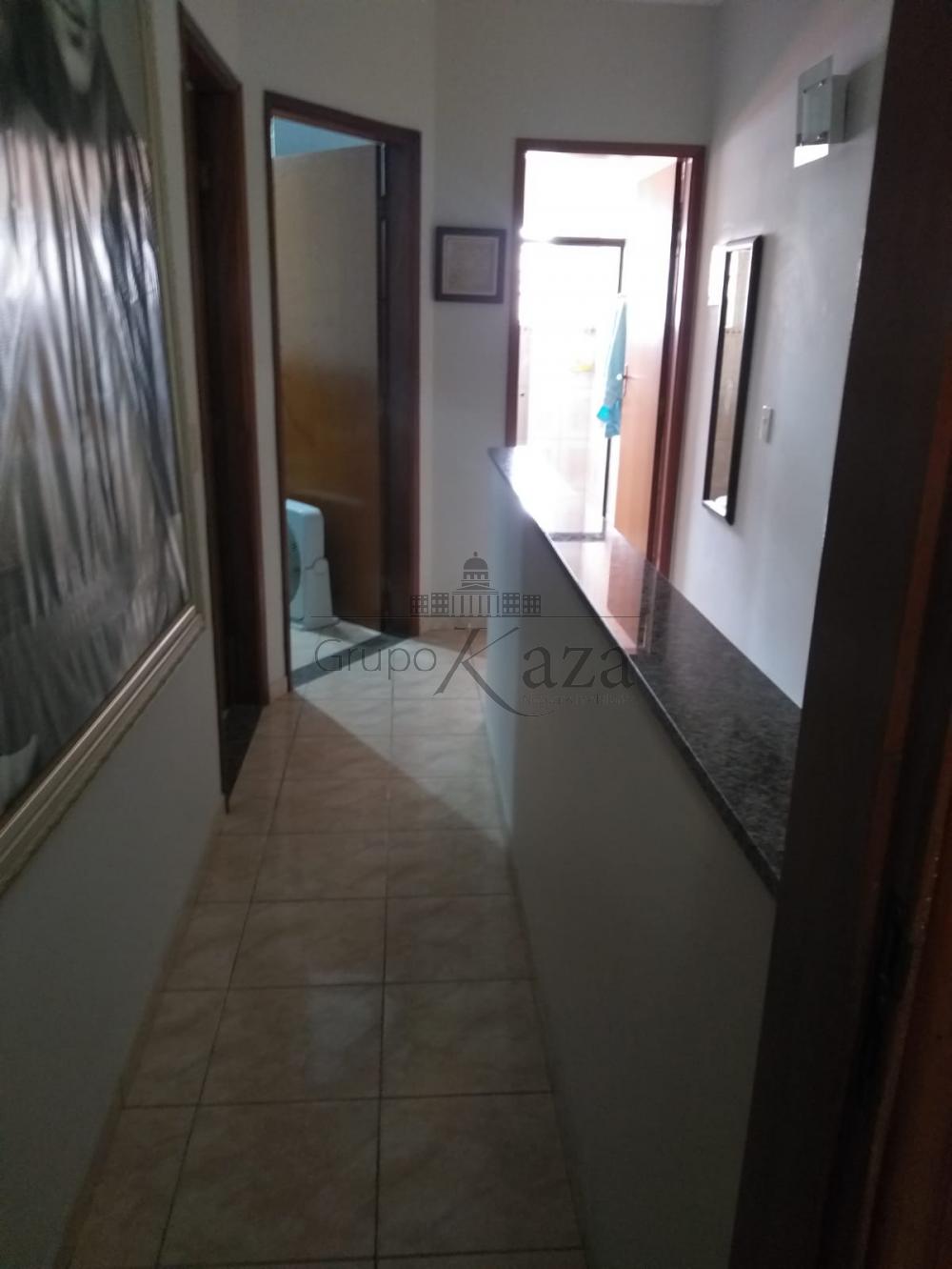 Foto 15 de Casa Padrão em Jardim Oriente, São José dos Campos - imagem 15