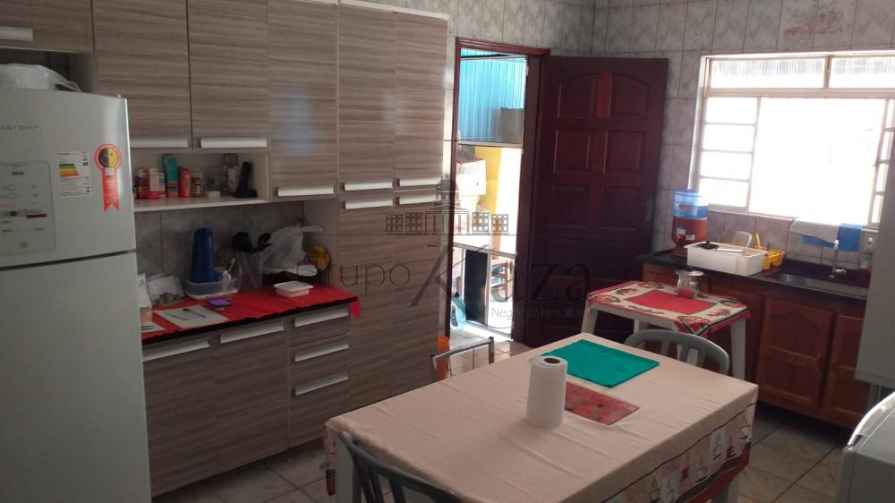 Foto 17 de Casa Sobrado em Jardim Uirá, São José dos Campos - imagem 17