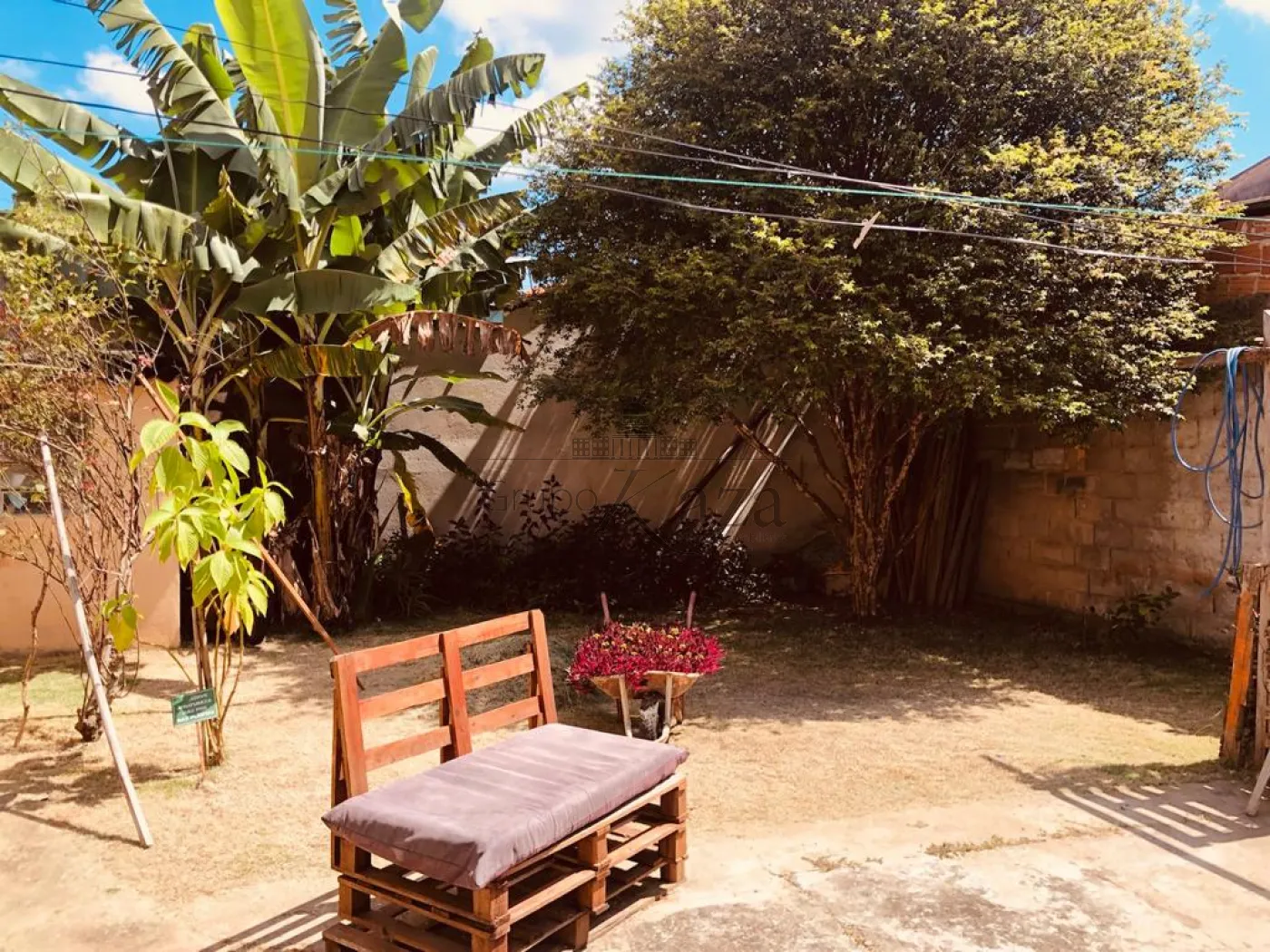 Foto 20 de Casa Padrão em Jardim Colonial, São José dos Campos - imagem 20