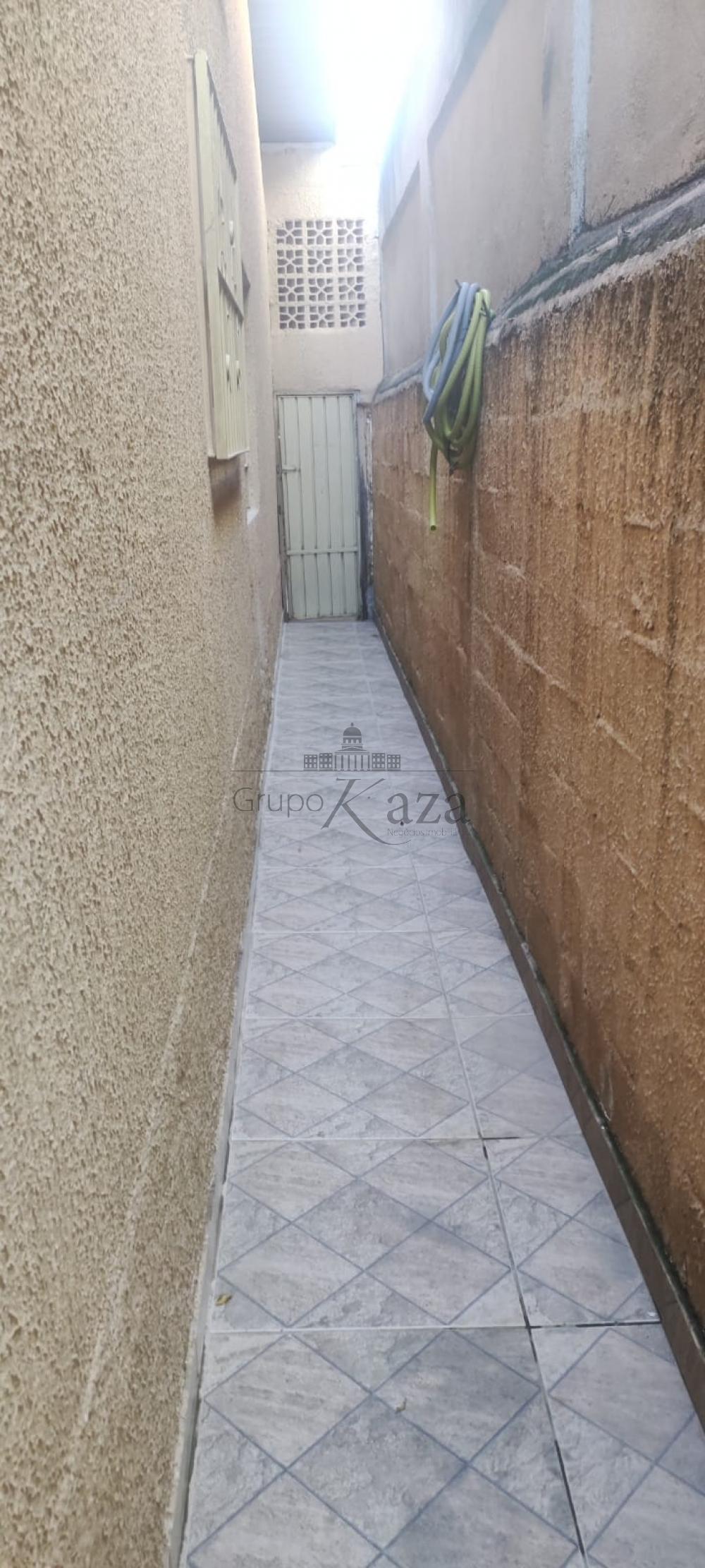 Foto 13 de Casa Padrão em Jardim Colonial, São José dos Campos - imagem 13