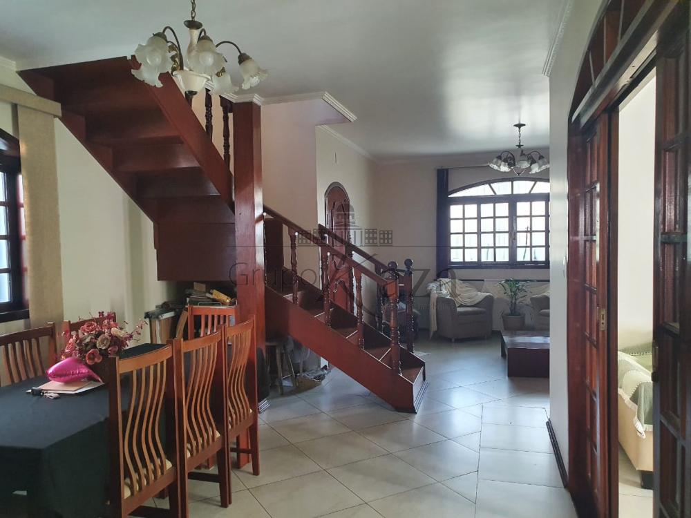 Foto 3 de Casa Padrão em Jardim Altos de Santana, São José dos Campos - imagem 3