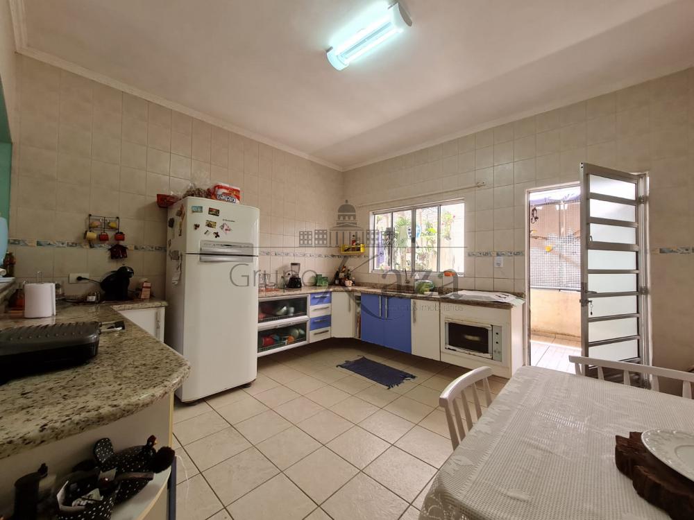 Foto 3 de Casa Sobrado em Parque dos Ipês, São José dos Campos - imagem 3