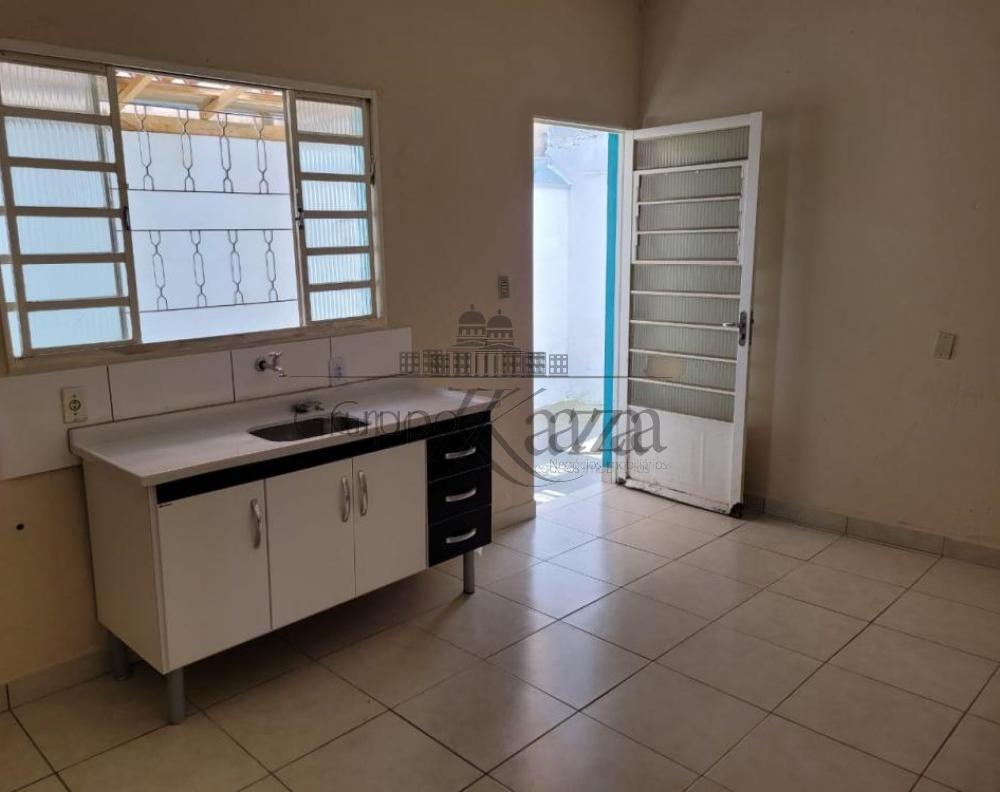 Foto 3 de Casa Padrão em Jardim São Judas Tadeu, São José dos Campos - imagem 3