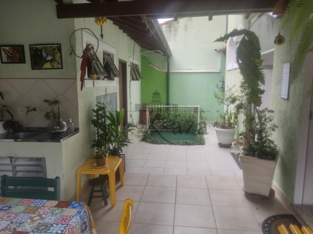 Foto 26 de Casa Sobrado em Jardim Siesta, Jacareí - imagem 26