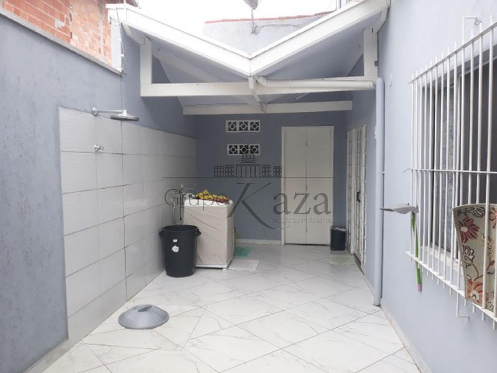 Foto 13 de Casa Padrão em Vila Tesouro, São José dos Campos - imagem 13