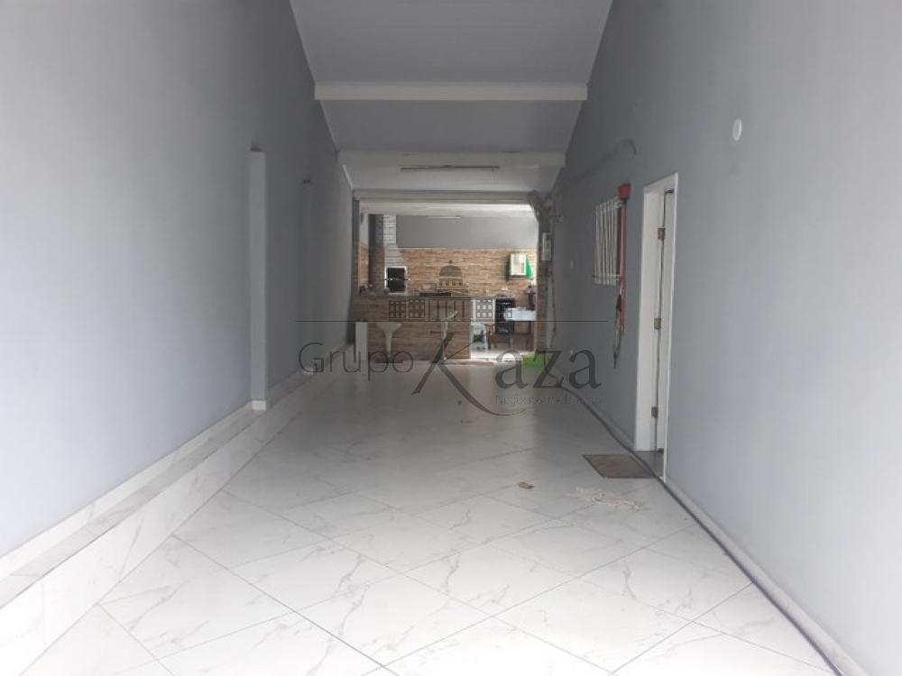 Foto 14 de Casa Padrão em Vila Tesouro, São José dos Campos - imagem 14