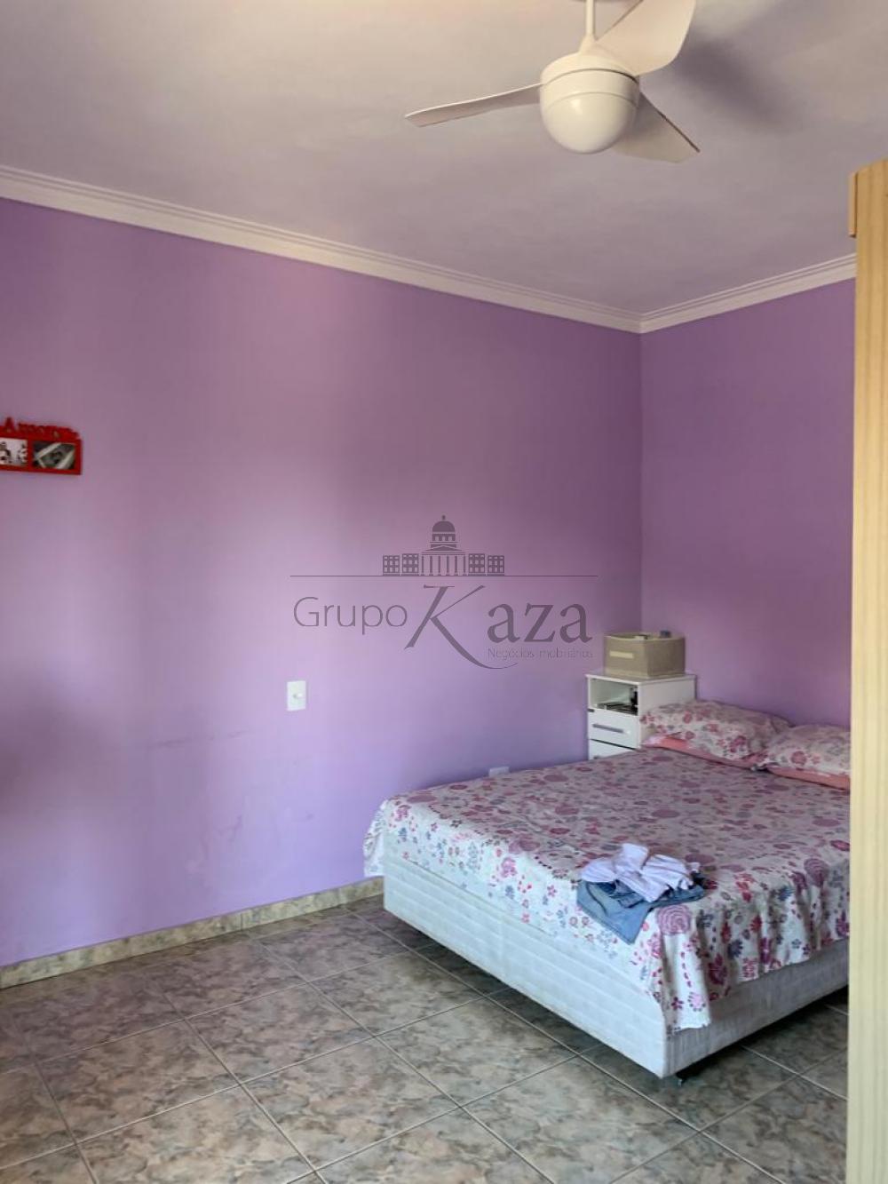 Foto 4 de Casa Padrão em Vila Tesouro, São José dos Campos - imagem 4