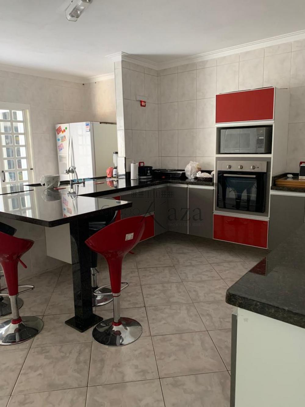 Foto 3 de Casa Padrão em Vila Tesouro, São José dos Campos - imagem 3