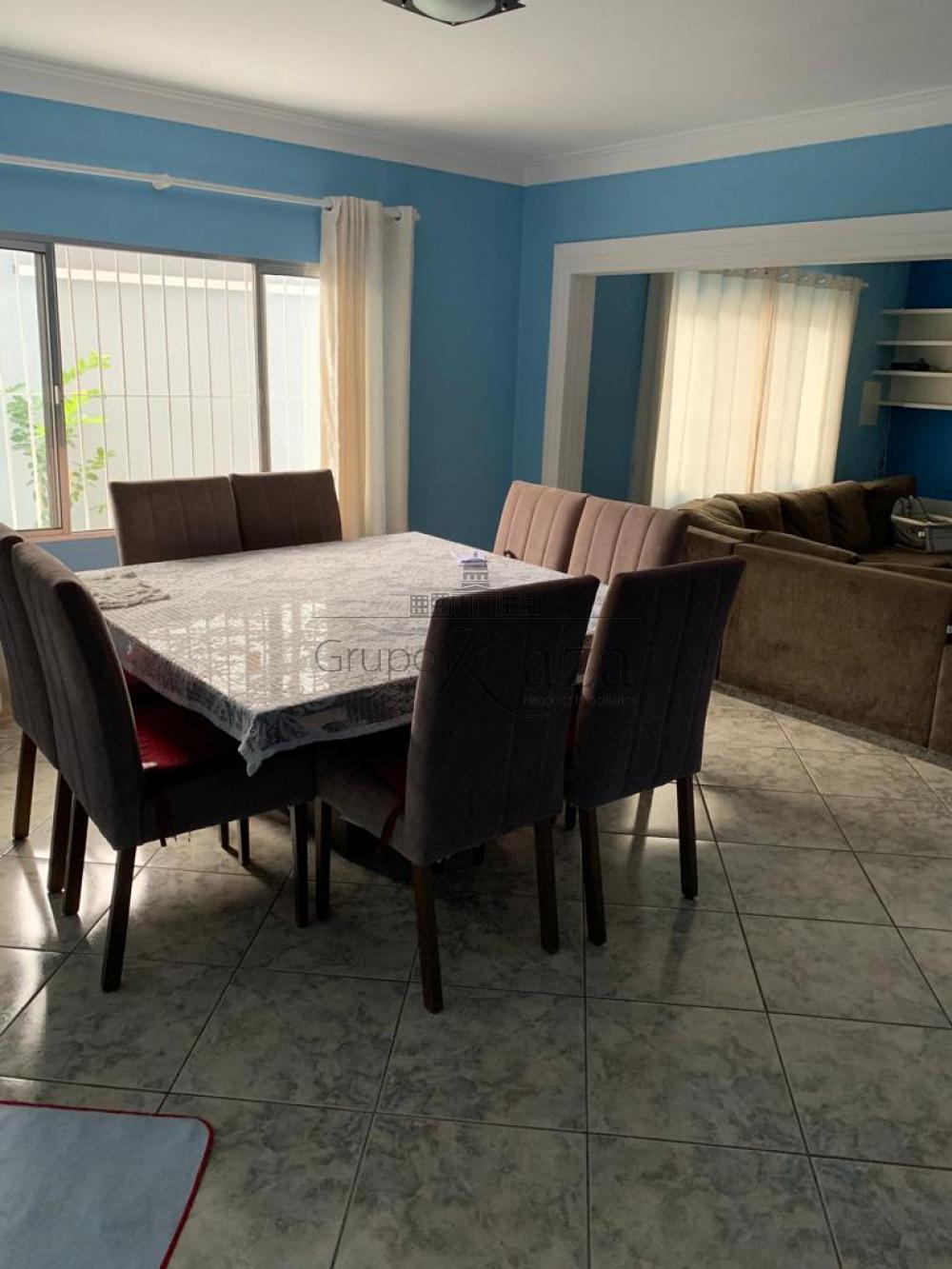 Foto 2 de Casa Padrão em Vila Tesouro, São José dos Campos - imagem 2
