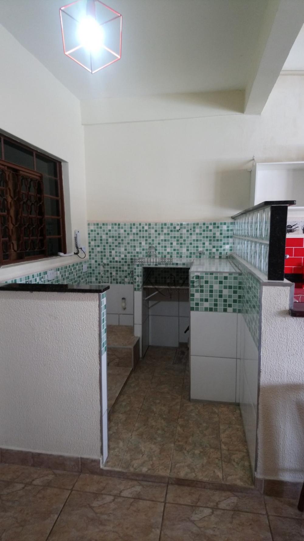 Foto 6 de Casa Padrão em Jardim das Cerejeiras, São José dos Campos - imagem 6