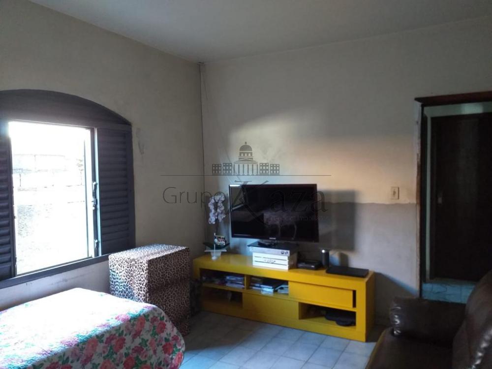 Foto 11 de Casa Padrão em Jardim Santa Inês I, São José dos Campos - imagem 11