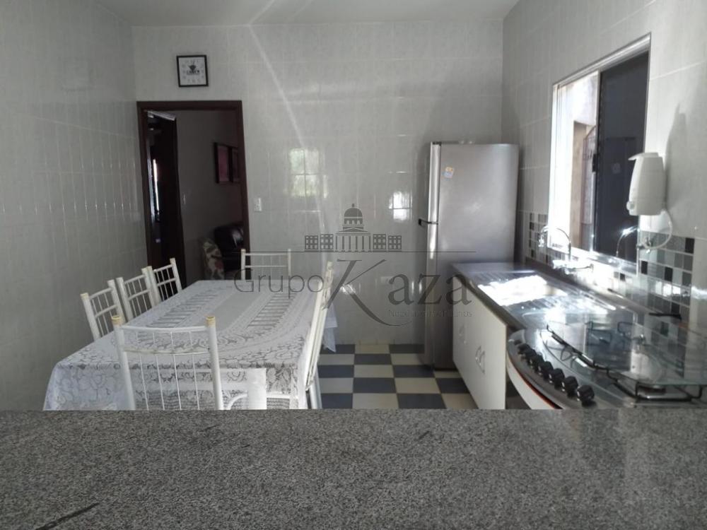 Foto 4 de Casa Padrão em Jardim Santa Inês I, São José dos Campos - imagem 4