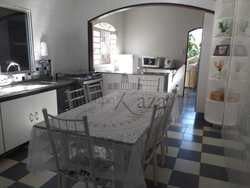 Foto 6 de Casa Padrão em Jardim Santa Inês I, São José dos Campos - imagem 6
