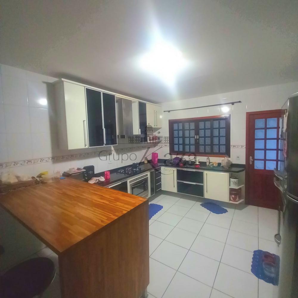 Foto 4 de Casa Sobrado em Residencial Santa Paula, Jacareí - imagem 4