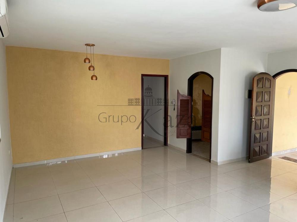 Foto 1 de Casa Comercial  Residencial em Chácaras Santa Maria, Jacareí - imagem 1