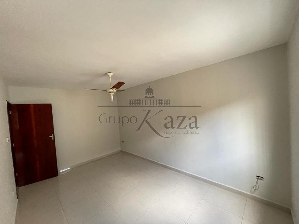 Foto 9 de Casa Comercial  Residencial em Chácaras Santa Maria, Jacareí - imagem 9