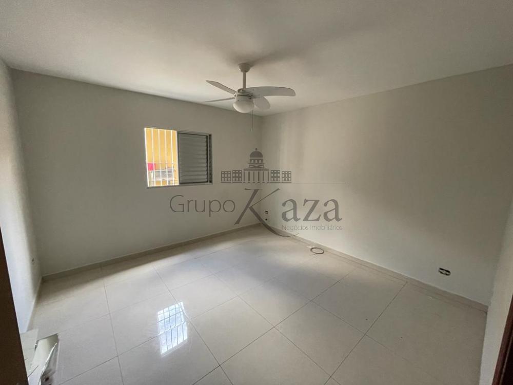 Foto 8 de Casa Comercial  Residencial em Chácaras Santa Maria, Jacareí - imagem 8