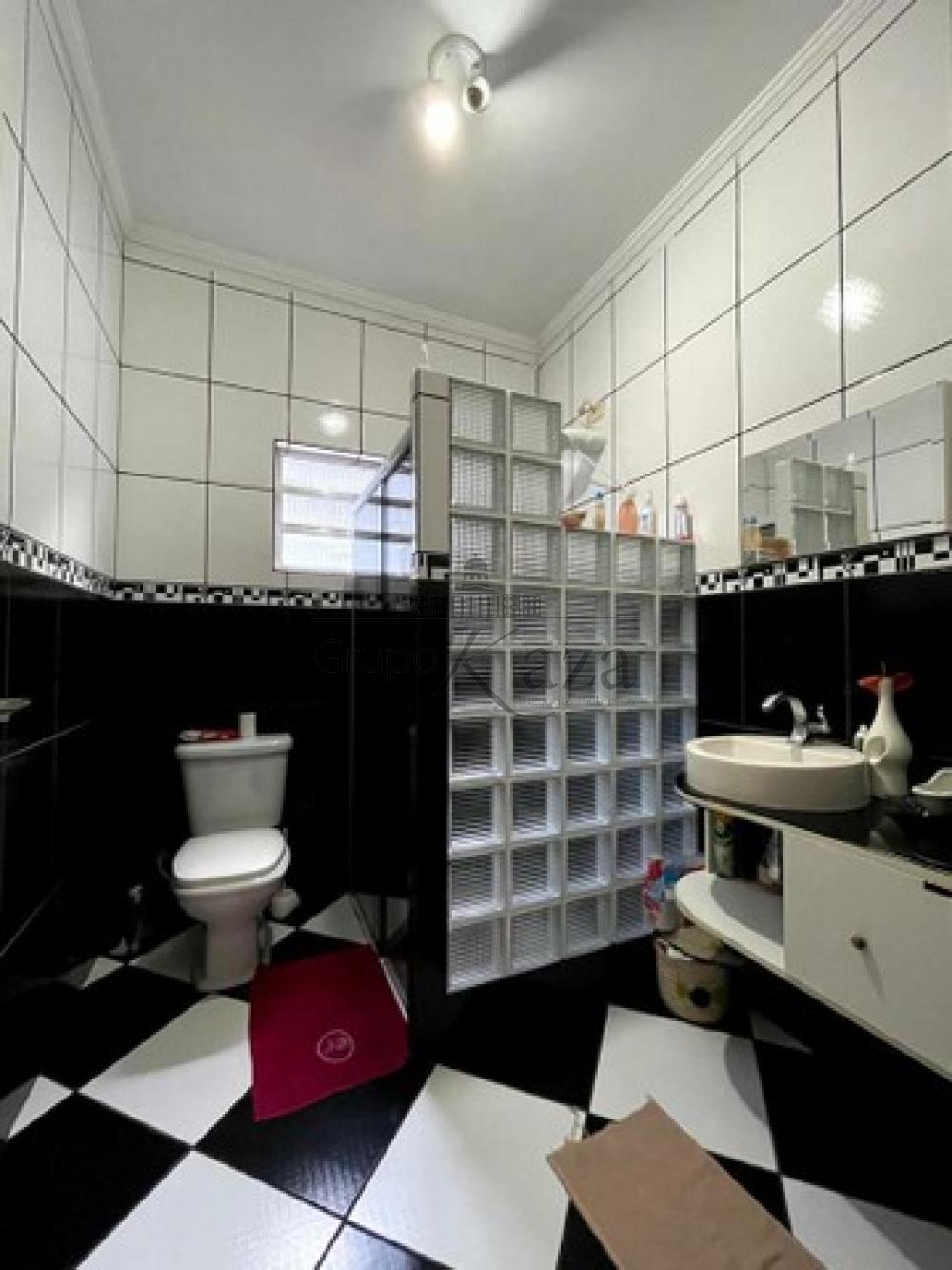 Foto 6 de Casa Sobrado em Parque Santo Antônio, Jacareí - imagem 6