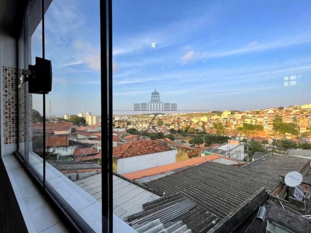 Foto 10 de Casa Sobrado em Parque Santo Antônio, Jacareí - imagem 10