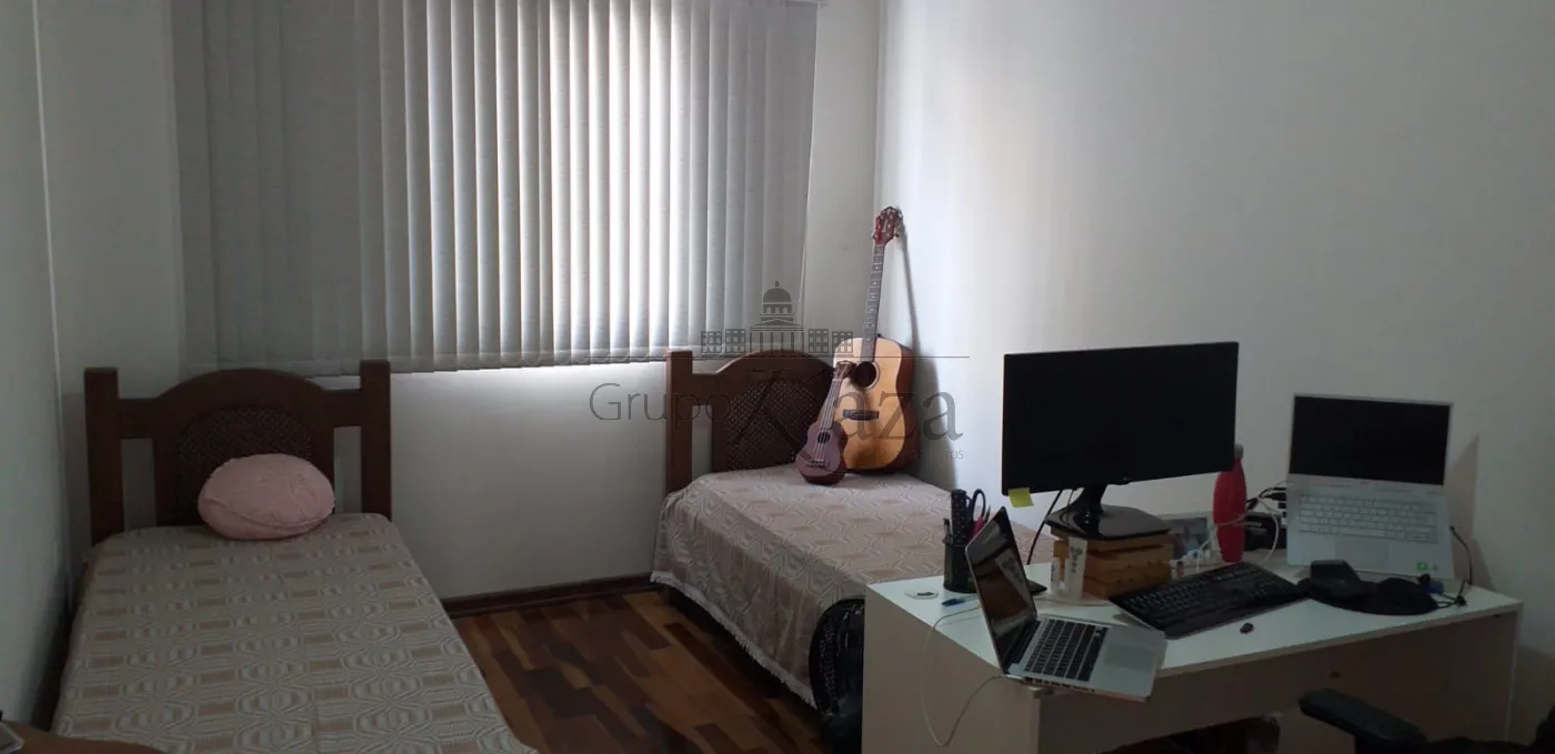 Foto 31 de Casa Sobrado em Jardim Ismênia, São José dos Campos - imagem 31