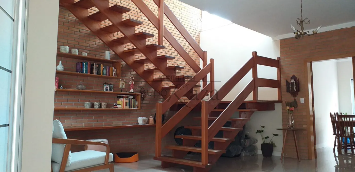 Foto 16 de Casa Sobrado em Jardim Ismênia, São José dos Campos - imagem 16