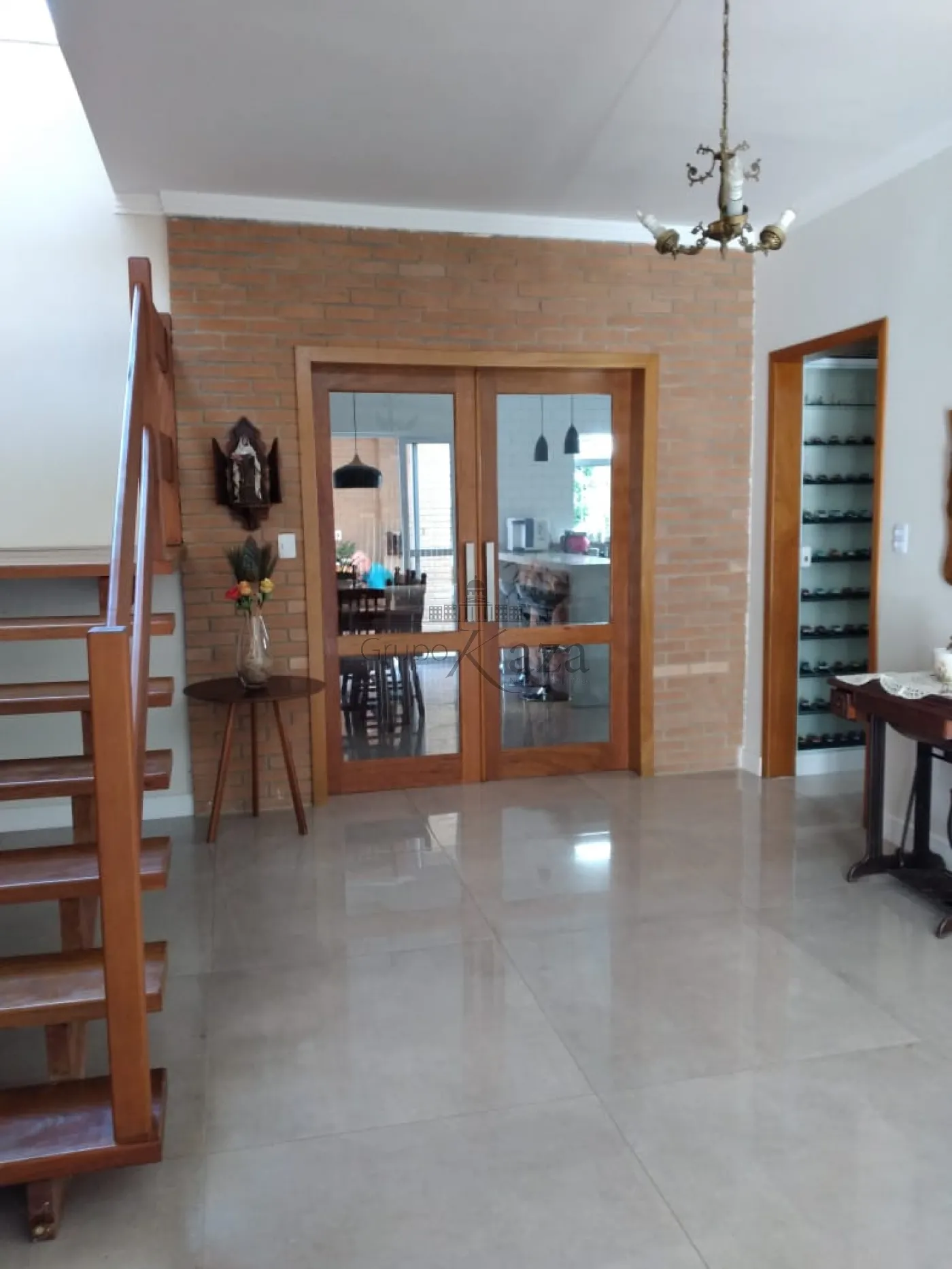 Foto 2 de Casa Sobrado em Jardim Ismênia, São José dos Campos - imagem 2