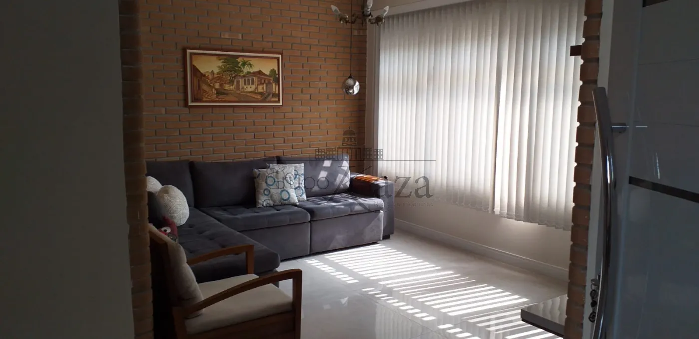 Foto 4 de Casa Sobrado em Jardim Ismênia, São José dos Campos - imagem 4