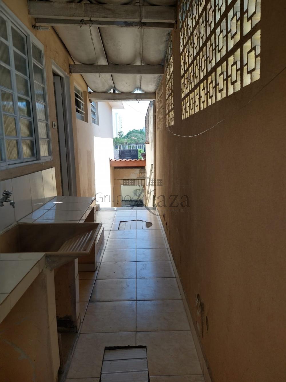 Foto 14 de Casa Padrão em Jardim Oswaldo Cruz, São José dos Campos - imagem 14