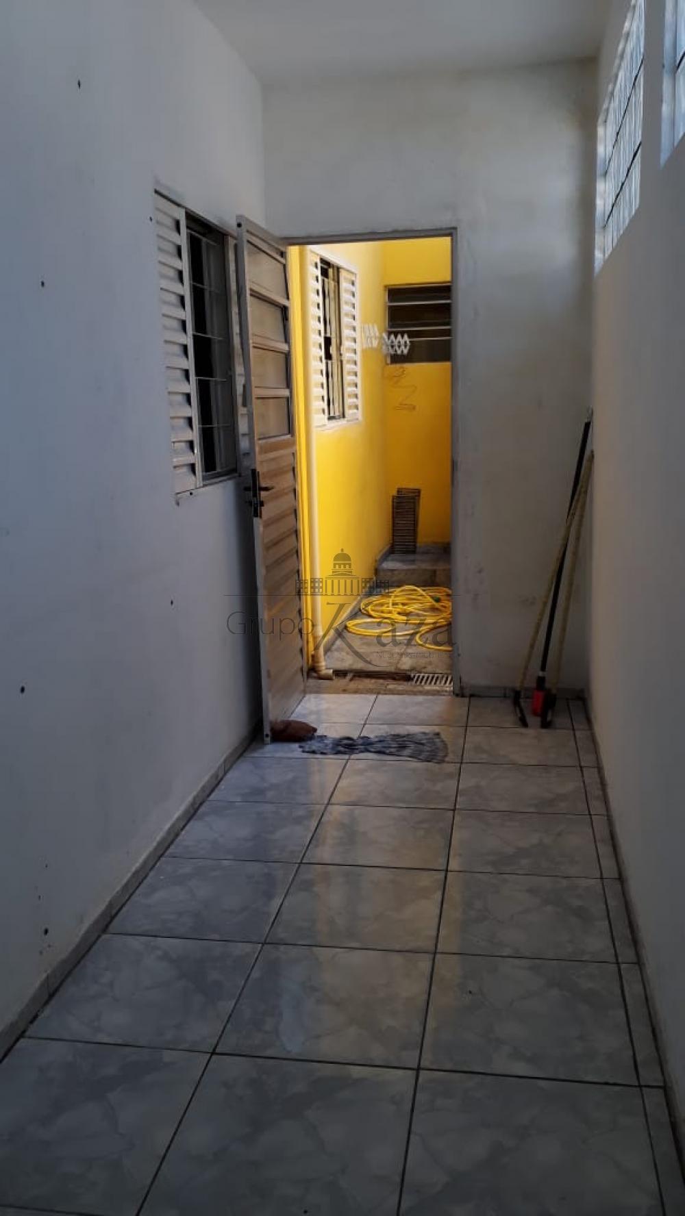 Foto 17 de Casa Padrão em Conjunto Residencial Galo Branco, São José dos Campos - imagem 17