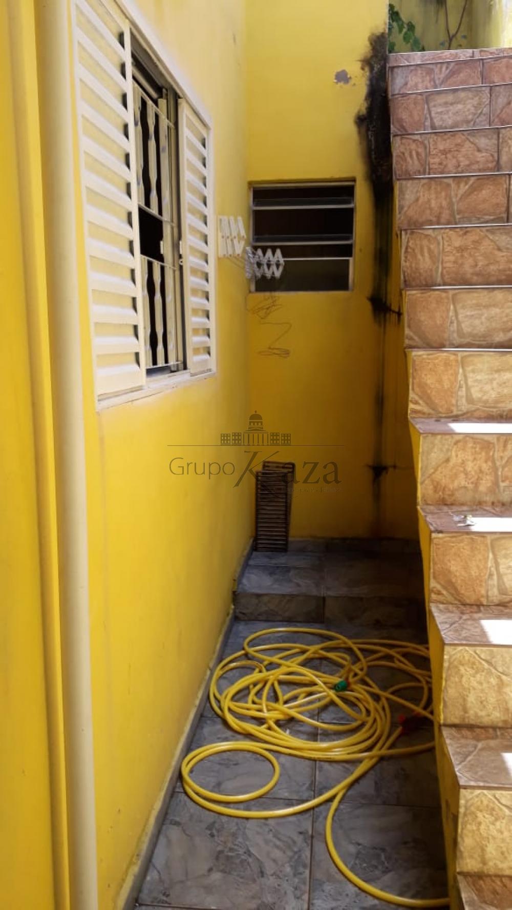Foto 16 de Casa Padrão em Conjunto Residencial Galo Branco, São José dos Campos - imagem 16