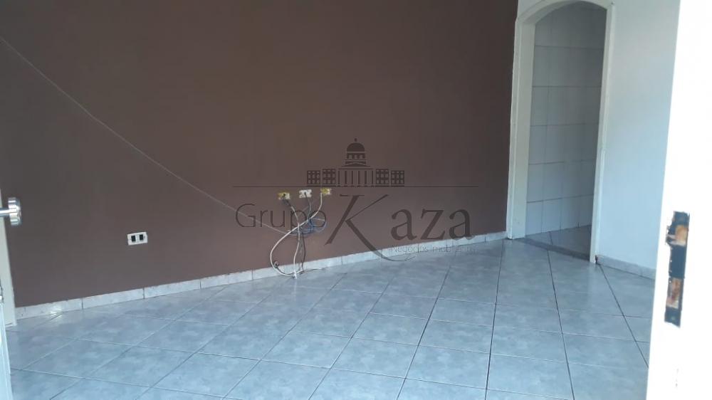 Foto 2 de Casa Padrão em Conjunto Residencial Galo Branco, São José dos Campos - imagem 2