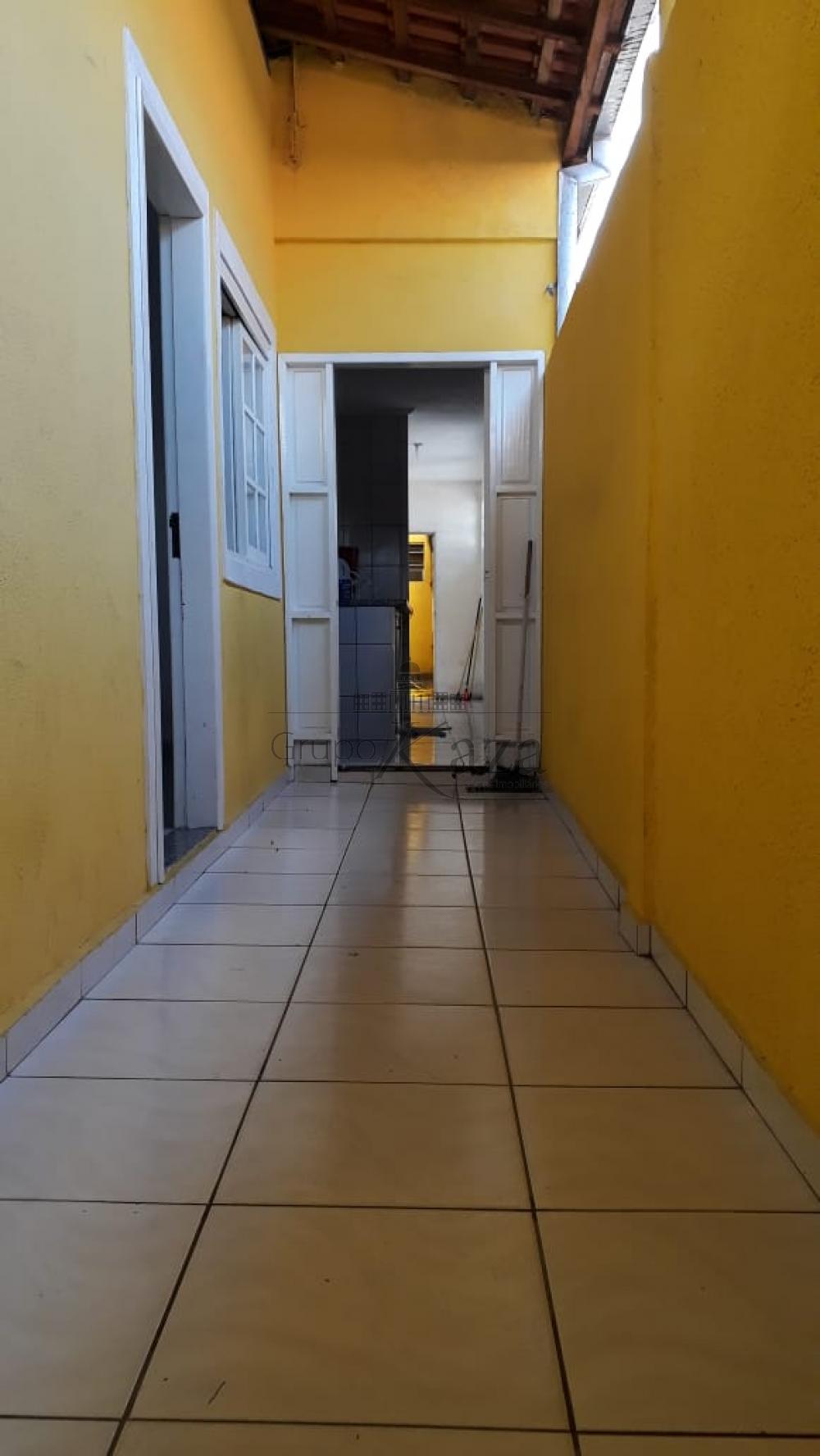 Foto 15 de Casa Padrão em Conjunto Residencial Galo Branco, São José dos Campos - imagem 15