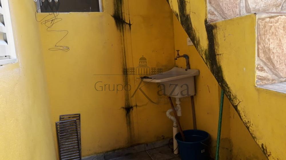 Foto 14 de Casa Padrão em Conjunto Residencial Galo Branco, São José dos Campos - imagem 14